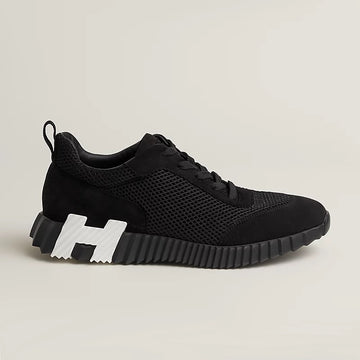 Bouncing Sneaker