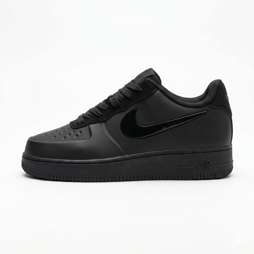 AF1 Full Black Sneakers