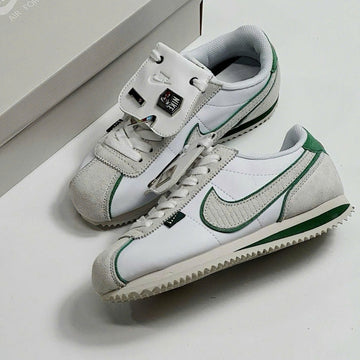 Cortez 'All Petals United White Green'