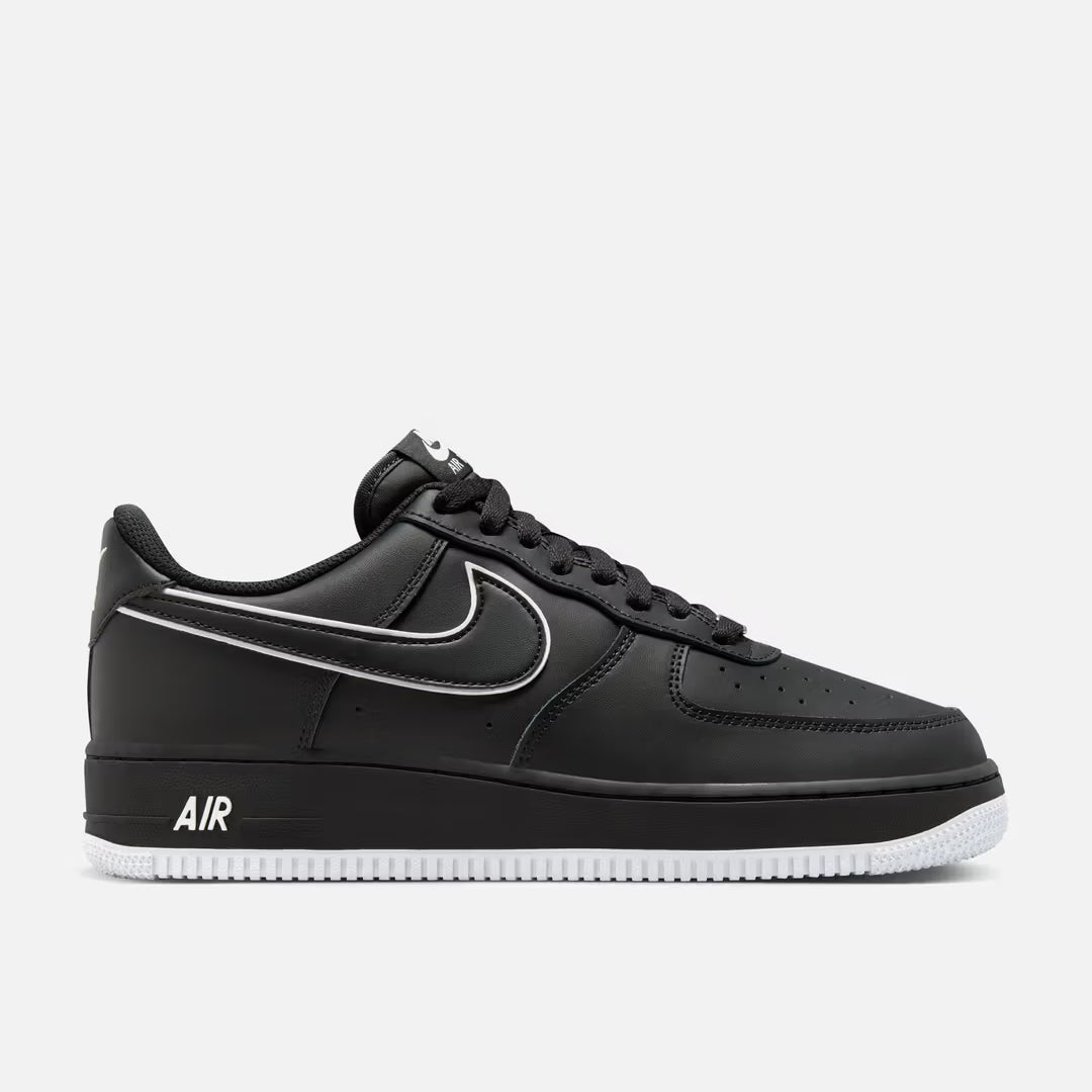 AF '07 'Black White Outlined' Sneaker