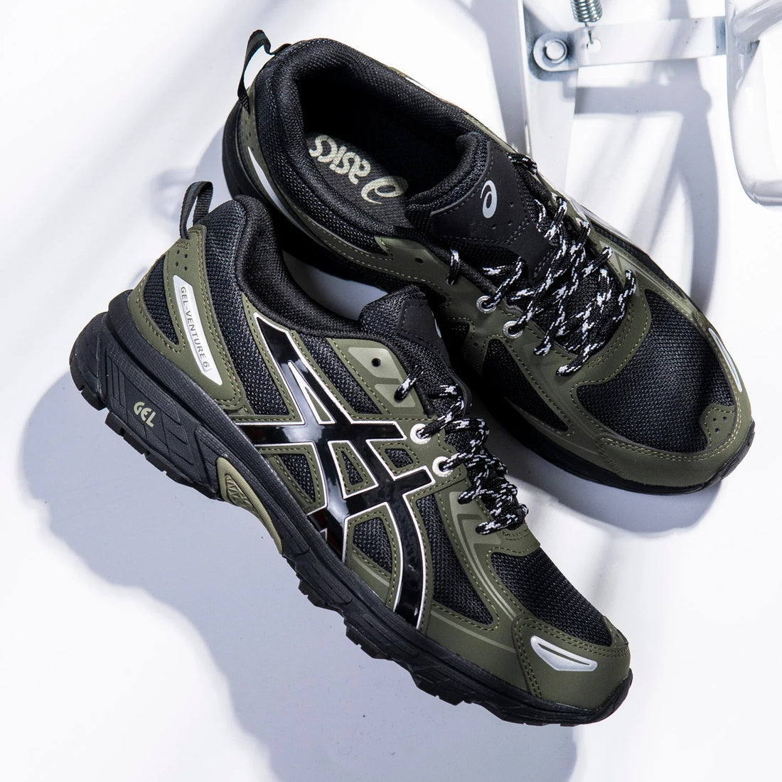 Breathable Mesh Running Shoes